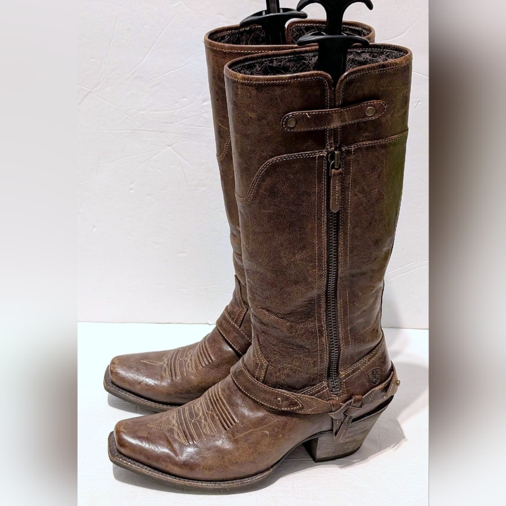 ARIAT Woman's Wild Flower Western Boot 10B Very Good Condition Style 10016359